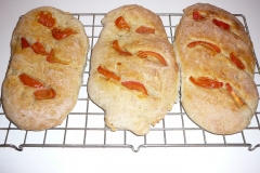 sun-dryed-tomato-bread